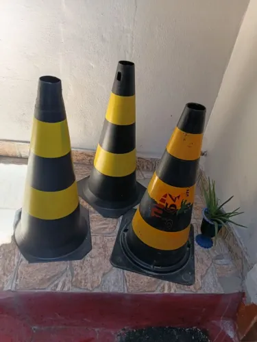 3 cones
