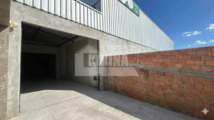 BARRACÃO PARA LOCAÇÃO EM OLARIAS
