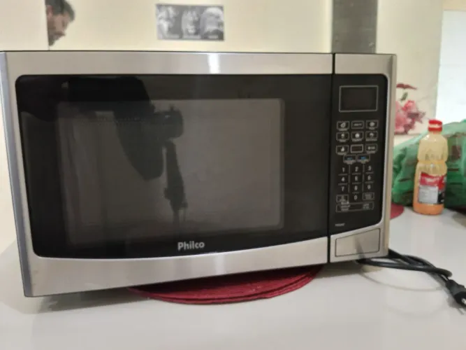 Micro-ondas Philco 34 Litros.