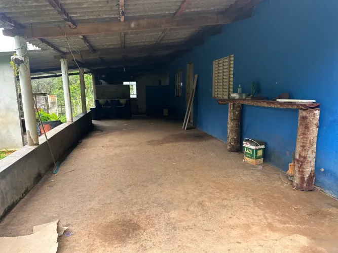 4 alqueire em bonfinopolis às margens do Rio caldas 