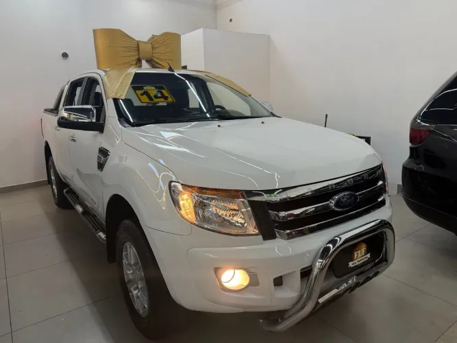 Ford Ranger XLT 2.5 16V 4X2 CD Flex 2014