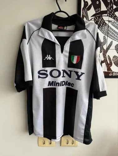Camisa de time - juventus - centenário 1997 (parcelamento e garantia de devolução OLX)