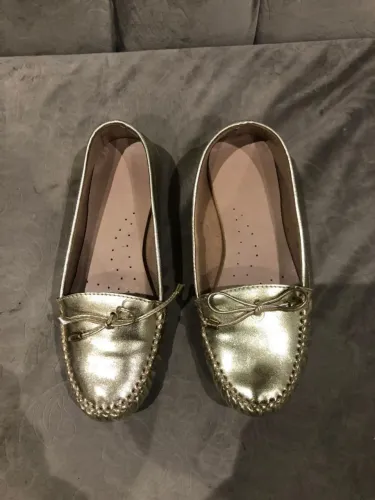 Mocassim dourado