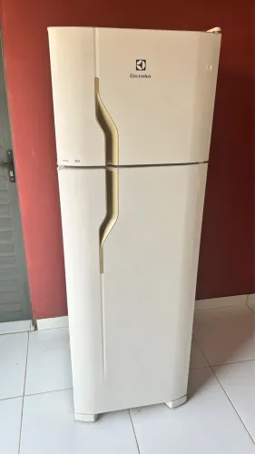 Vendo Geladeira Usada em bom estado