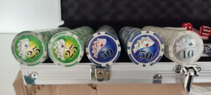 jogo poker novo 500 fichas numeradas 5,10,25,50,100