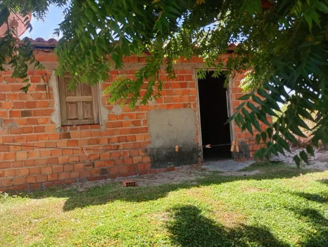CASA A VENDA