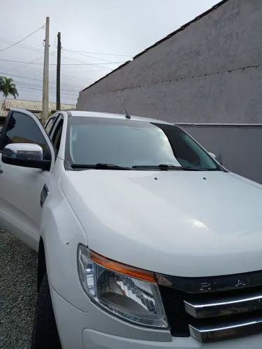 Ford Ranger XLT 2.5 16V 4X2 CD Flex 2015