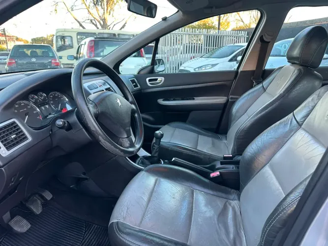 Peugeot 307 Soleil/ Presence 1.6/1.6 Flex 16V 5P 2011