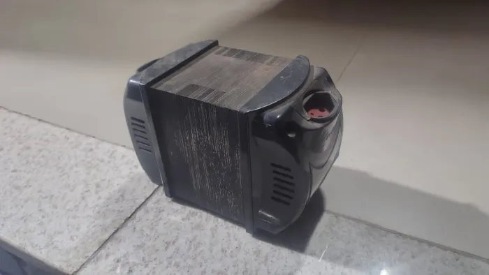 Transformador 2000VA, 127/220V. (Utilizado em aparelhos de ar condicionado)