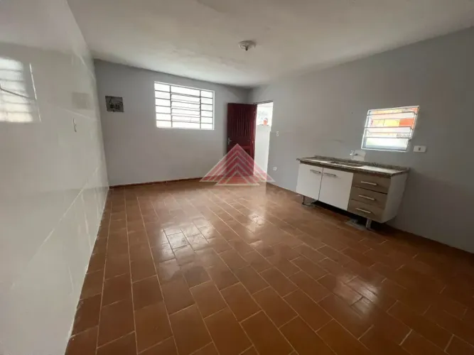 Casa para locação, Jardim Bom Recanto, Mauá, SP . Entrada compartilhada
