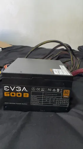 Fonte evga 600b 80 plus
