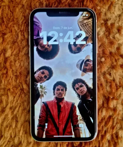 iPhone 11 Branco 64GB - Ótimo Estado (Leia o Anúncio)