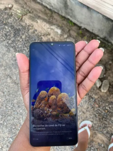 Vende-se Realme Not 60