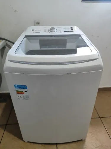 Máquina de Lavar - Eletrolux 15Kg Essencial Care - com capa