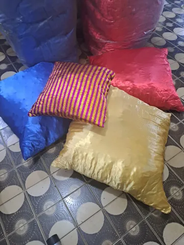 Almofadas várias cores para decoração