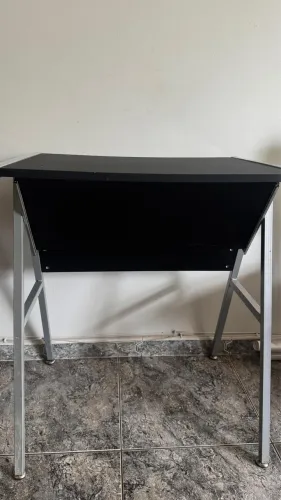 Escrivaninha MDF Único Dono