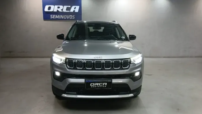 Jeep Compass Long. T270 1.3 TB 4X2 Flex AUT 2022 bem abaixo da FIPE
