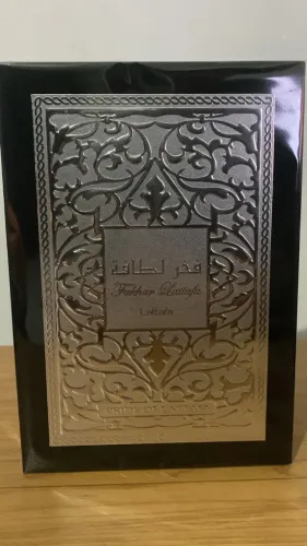 Perfume lattafa fakhar black 100ml - original - lacrado
