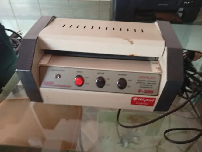  Máquina de plastificar