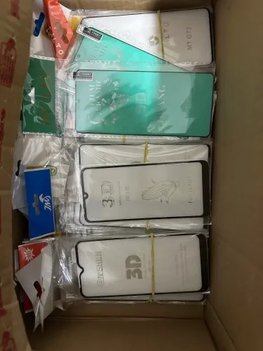 Lote com capas e películas para revenda