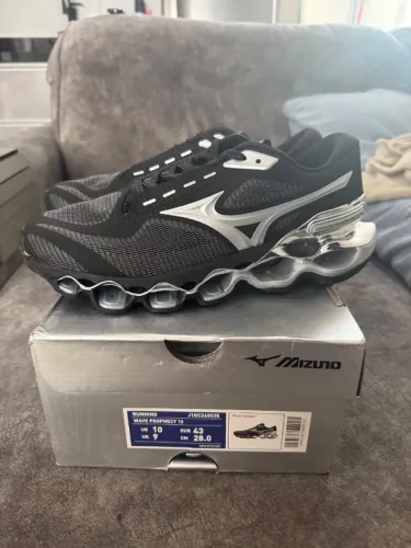 Tênis Mizuno Wave Prophecy 15 - tamanho 42