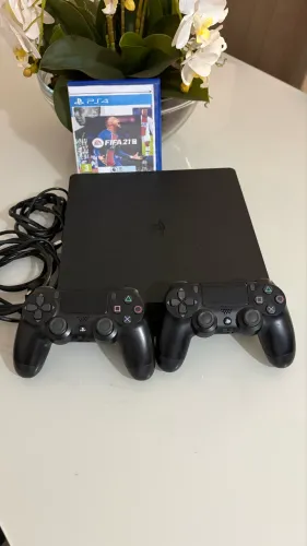 PlayStation 4 slim 1 T
