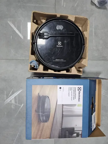 Robô aspirador eletrolux