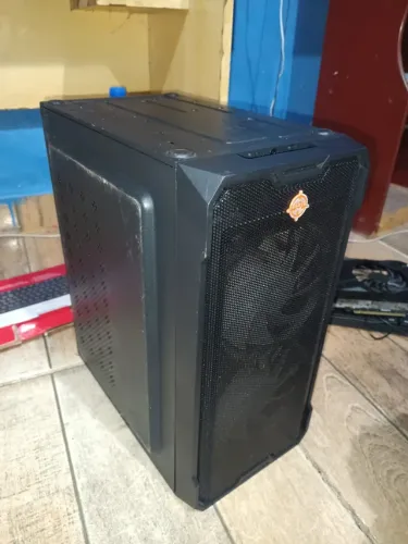 PC Gamer de Entrada i3-8100 8GB ram DDR4 256gb