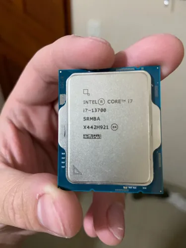 Processadordd Intel Core i7 13700 (Perfeito Estado)