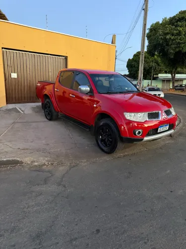 Mitsubishi L200 Triton HPE 3.2 CD TB Int.diesel AUT 2013