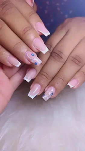 Unhas em gel 70 reais aplicação 