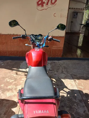 Moto muito bem conservada