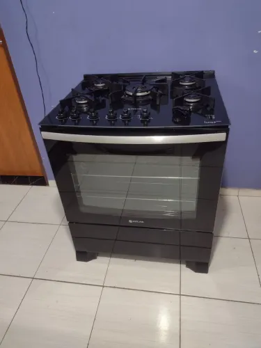 Fogão Elétrico 5 bocas tudo funcionando perfeitamente 