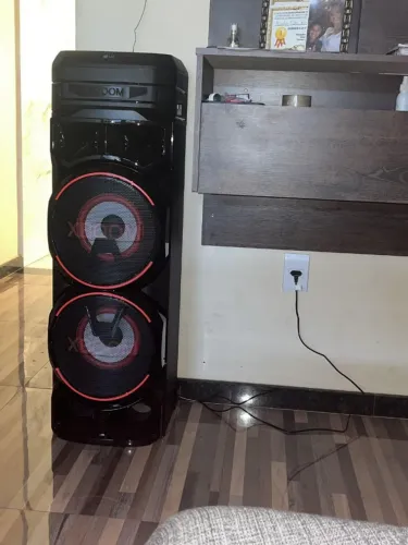 LG XBOOM RN9 - Muito Nova - Som Potente