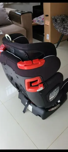 Vendo cadeira para auto,NOVA usei 5 vezes,burigott infiniy  promoção 