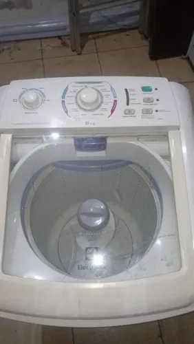 Máquina de lavar roupa 08 kilos funcionando tudo garantia e entrego na casa