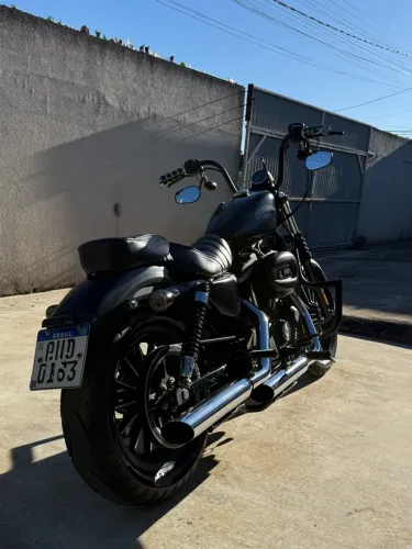 Harley Davidson Iron 883 2014/15