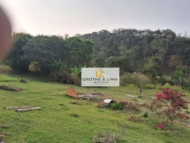 Sítio com 2 dormitórios à venda, 206471 m² por R$ 800.000 - Rural - Lagoinha/SP