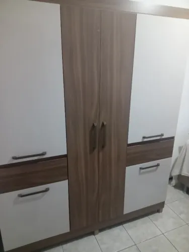 Guarda roupa negociável 