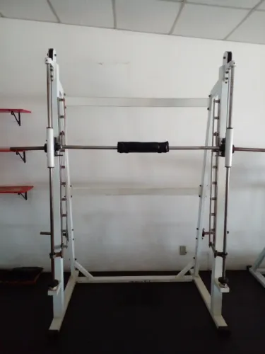 Agachamento Smith / Desenvolvimento Ombros Musculação