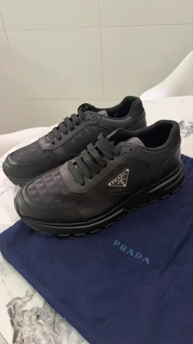 Tênis Prada