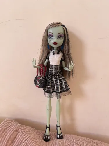 Boneca Frankie Stein Ghouls Alive