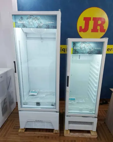 Expositores e cervejeiras 