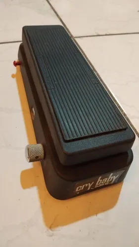 cry baby wah pedal 535q