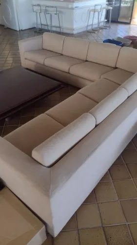 Sofá em L 7 lugares 