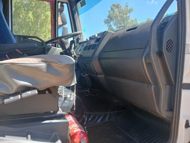 Caminhão IVECO tector 24E22