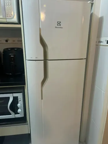 Geladeira Electrolux 362L Cycle Defrost