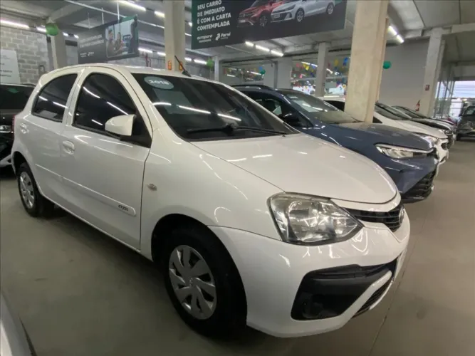 Toyota Etios X 1.3 Flex 16V 5P Mec. 2018