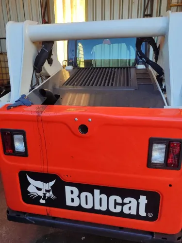 VENDE-SE BOB CAT