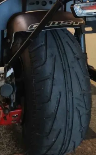 Pneu scooter elétrica 205 60 8  novo 